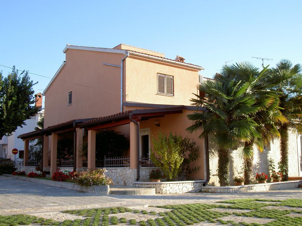 Apartments Kori فونتانا الغرفة الصورة